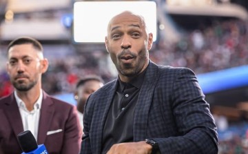 华体会APP下载-亨利：很多人会关注联赛杯决赛，想看看曼城枪手谁会先掉链子